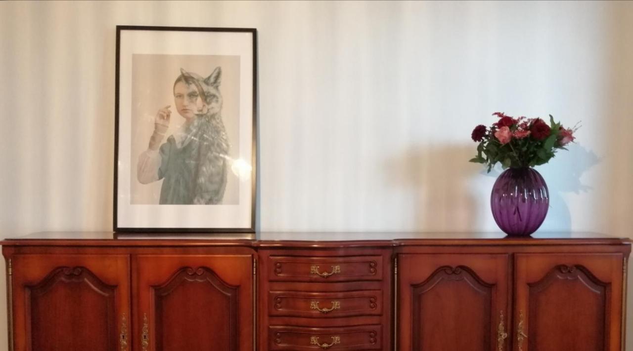 Apartment Large 800m From The 90 Square Meters